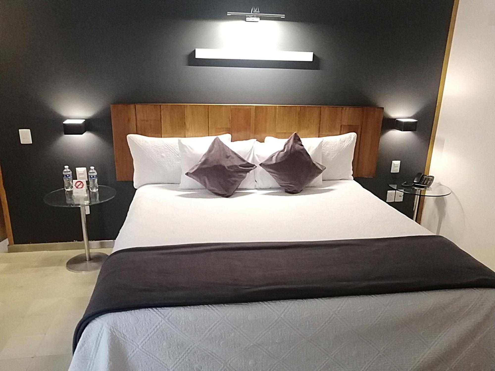 Hotel CLARUM 101 Zapopan Zimmer foto